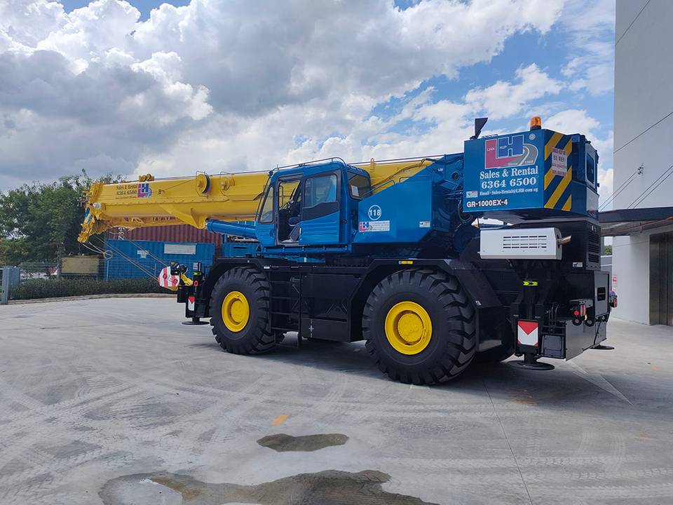 First Tadano GR1000EX4 roughterrain cranes in Singapore